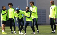 Man City đang bước trên con đường trải hoa hồng?