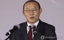 HLV Park Hang-seo 'hẹn đến tháng 10' làm việc tiếp với VFF