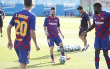 Messi trở lại giải cứu Barcelona