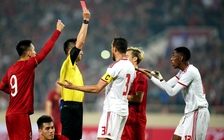 Thẻ đỏ cho Khalifa Al Hammadi có chính xác?