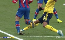 Arsenal bị thủ hòa trong ngày Aubameyang vừa lập công vừa 'ăn' thẻ đỏ