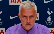 HLV Mourinho dẫn số liệu sai khi đáp trả chỉ trích của bình luận viên Paul Merson