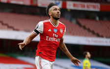 Aubameyang sẽ ở lại Arsenal sau khi ghi cú đúp
