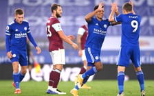 Kết quả Ngoại hạng Anh, Leicester 4-2 Burnley: ‘Bầy cáo’ lên ngôi đầu