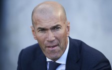 HLV Zidane bị CĐV Real Madrid so sánh không bằng Mourinho