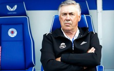 HLV Ancelotti bắt đầu hành trình tái thiết Real Madrid bằng một trận thua