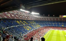Cổ động viên Barcelona quay lưng với đội bóng sau khi Messi ra đi?