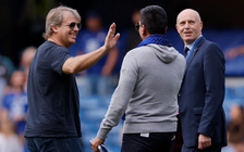 Chủ mới Chelsea, tỉ phú Todd Boehly cấp tập chạy đua mua ngôi sao