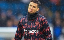 Siêu sao Cristiano Ronaldo đã nhận bao nhiêu tiền trước khi đòi rời khỏi M.U?