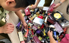 2 container mỹ phẩm, nước hoa L’Oreal giả 'đội lốt' hàng xách tay