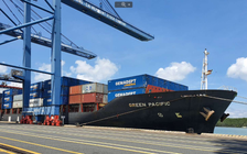 Tàu Green Pacific cứu 7 ngư dân tàu đánh cá bị đắm ngoài khơi tỉnh Quảng Bình