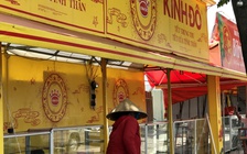 Bánh trung thu trở thành hàng ‘xa xỉ’, nhiều xưởng bánh ngưng sản xuất