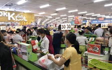 Hậu Covid- 19, chi tiêu cho mỹ phẩm, đồ uống, nước hoa... bị cắt giảm mạnh tay