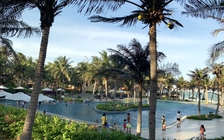 Hàng chục ngàn du khách đổ về Mũi Né dịp lễ 30.4