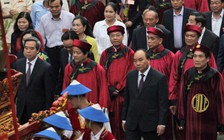 Thủ tướng Nguyễn Xuân Phúc dâng hương tưởng niệm các vua Hùng