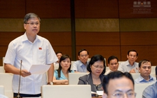 'Đất vàng' bị thu hồi chỉ để đổi lấy trụ sở, cổng chào