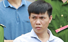 Phó hiệu trưởng nâng điểm thi ở Hòa Bình: 'Một tay thì không thể làm được cỗ'