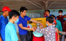 'Chợ Nhân đạo' hỗ trợ nhu yếu phẩm cho người khó khăn bởi Covid-19