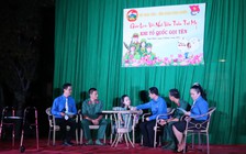 Nhà văn trẻ Trần Trà My giao lưu với 600 chiến sĩ, bộ đội