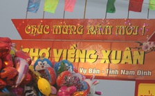 Đội mưa trẩy hội chợ Viềng