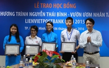 Trao học bổng Nguyễn Thái Bình - Vườn ươm nhân tài LienVietPostBank