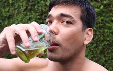 Sở thích quái gở của sao thể thao: Uống nước tiểu mỗi ngày