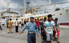 Indonesia bắt tàu cá Trung Quốc bị Interpol truy nã