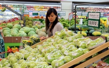 Doanh nghiệp nội 'tố' siêu thị ngoại