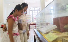 Triển lãm sách quý tại Huế