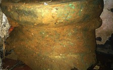 Phát hiện trống đồng cổ gần Thành nhà Hồ