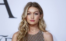 Siêu mẫu trẻ Gigi Hadid xin lỗi bà Melania Trump