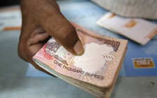 Nhiều nước nổi giận vì quy định rút tiền mặt ở Ấn Độ