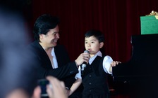 Evan Le biểu diễn trên phố đi bộ Nguyễn Huệ