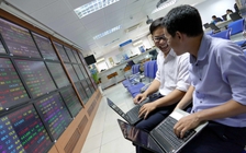 VN-Index vượt 690 điểm đón tết