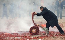 Bắc Kinh muốn quan chức làm gương không đốt pháo