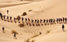 Những đấu trường thể thao khắc nghiệt: 'Hành xác' giữa sa mạc Sahara