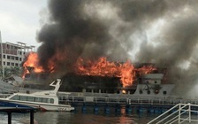 Quảng Ninh chống cháy tàu du lịch