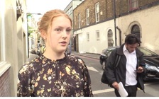 Nữ sinh tìm tài xế taxi cứu mạng trong vụ tấn công tại London