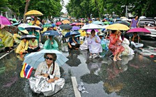 Sóng gió gia tộc Shinawatra: Con chủ bài mới