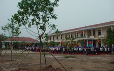 Kế toán tự nâng bậc lương cho giáo viên để rút tiền tiêu xài riêng