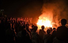 Chàng trai mất ba ngón tay ở đêm lửa trại