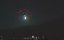 Vệt sáng bí ẩn trên bầu trời Nhật