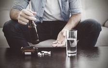 Uống thuốc sau uống rượu, có sao không?