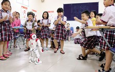 Học cùng robot