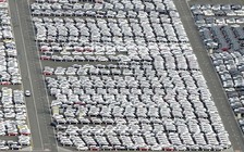 Tổng thống Mỹ dọa tăng thuế ô tô châu Âu