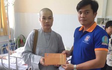 Trao tiền bạn đọc giúp các hoàn cảnh khó khăn