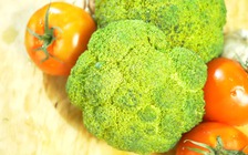 Cà chua và bông cải xanh có lợi cho người béo phì