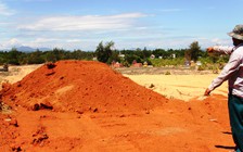 Lén lút san ủi rừng làm nghĩa trang