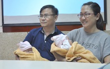 Hai bé song sinh dính nhau xuất viện sau phẫu thuật