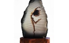 Triển lãm ảnh khỏa thân trên đá của Thái Phiên